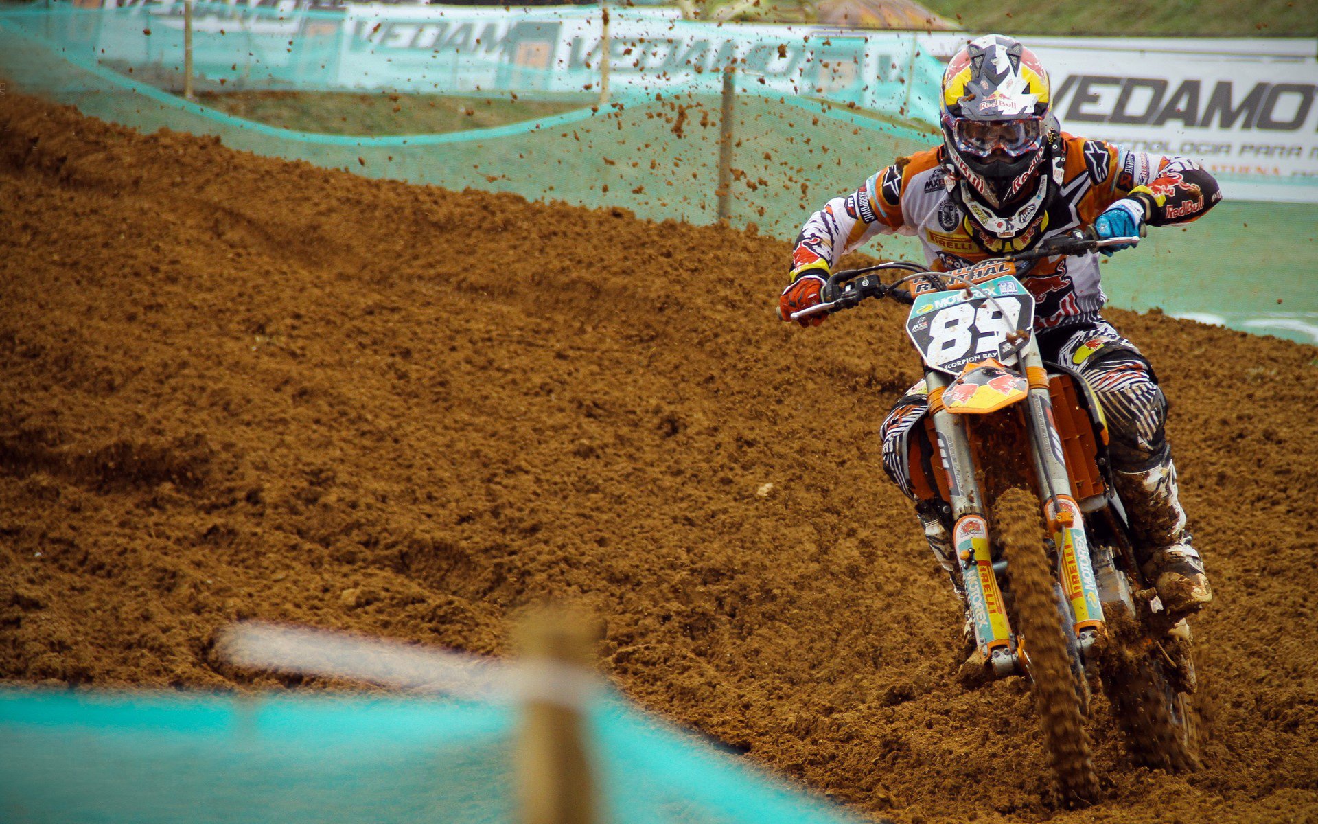 世界杯总结:高位逼抢成为主流 防守反击打法被迫不断演进